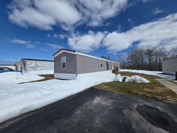 55 Chelsey Lane, Cheboygan, MI 49721