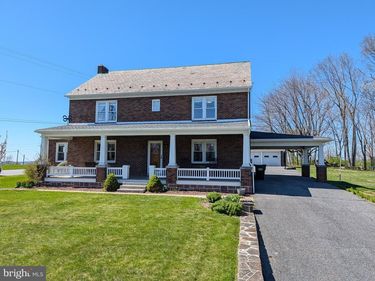 663 WIDE HOLLOW ROAD, EAST EARL, PA 17519