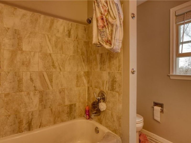 10525 Twin Oaks Drive, Cambridge, OH 43725 Photo 23