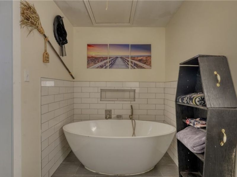 10525 Twin Oaks Drive, Cambridge, OH 43725 Photo 28