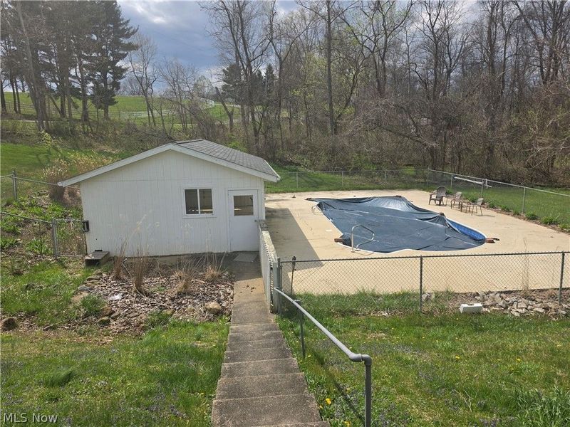 10525 Twin Oaks Drive, Cambridge, OH 43725 Photo 5