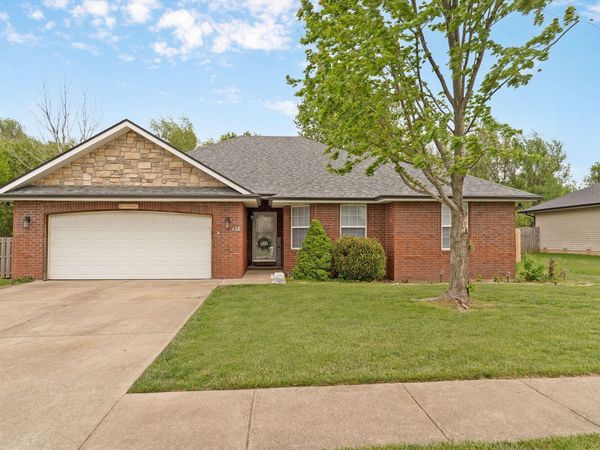 636 S Angel Avenue, Republic, MO 65738