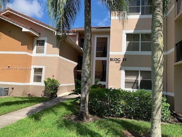 8801 Wiles Rd, Unit 305, Coral Springs, FL 33067 Photo