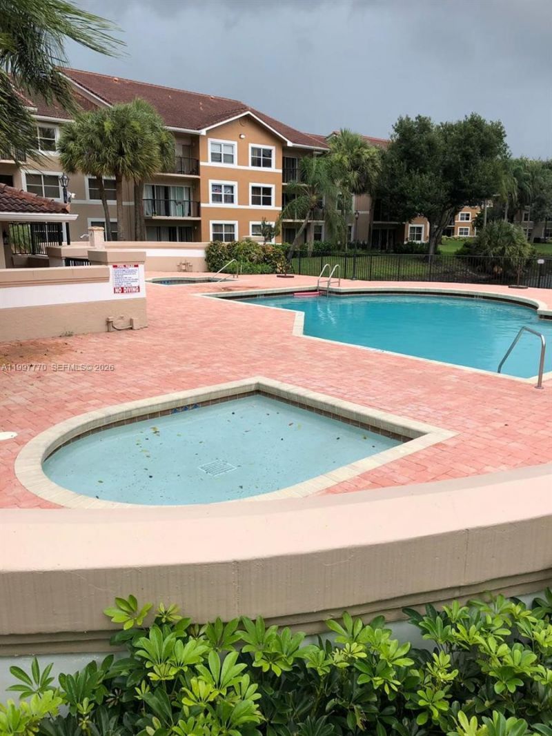 8801 Wiles Rd, Unit 305, Coral Springs, FL 33067 Photo