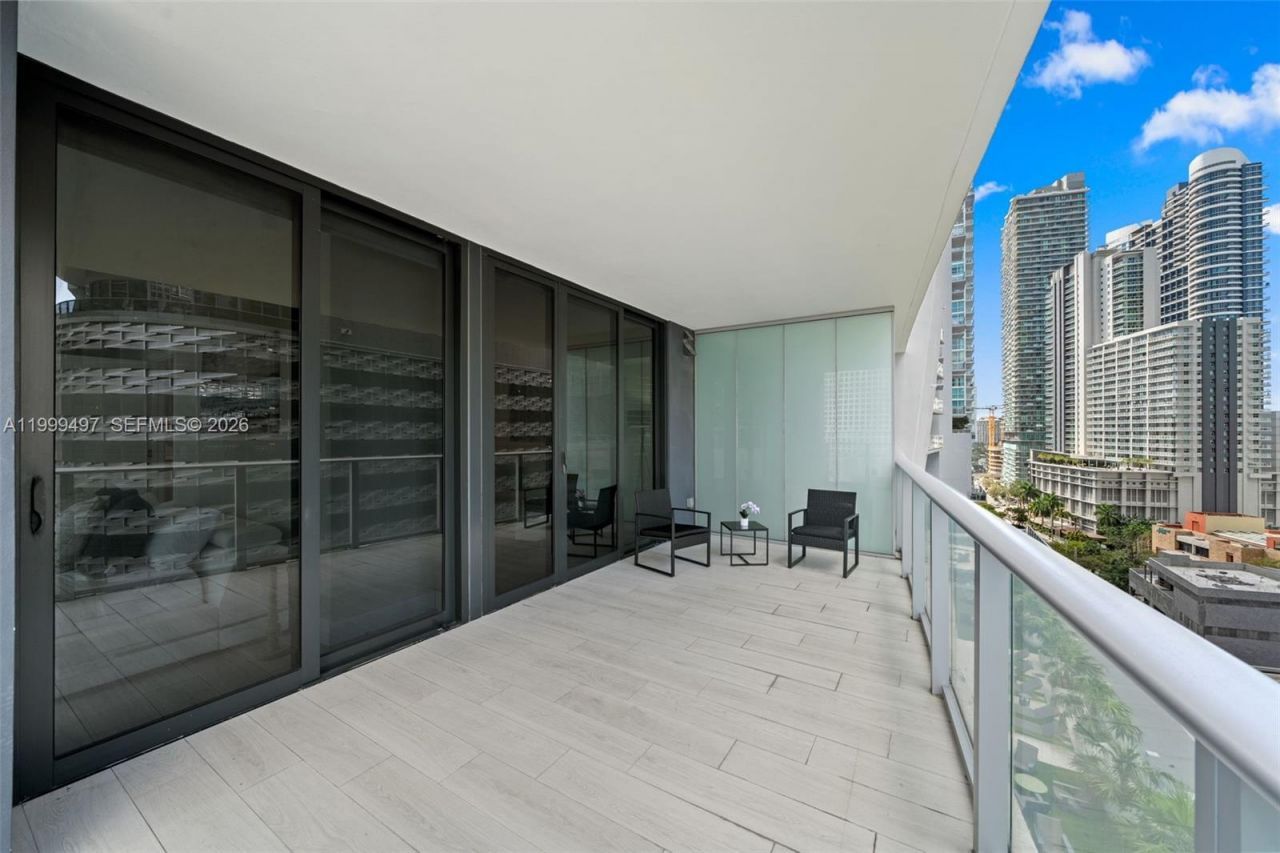 1010 Brickell Ave, Unit 1411, Miami, FL 33131 Photo