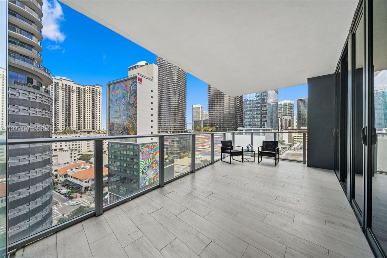1010 Brickell Ave, Unit 1411, Miami, FL 33131 Photo