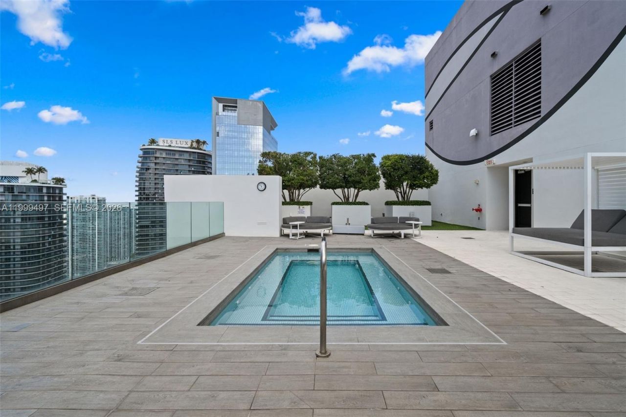 1010 Brickell Ave, Unit 1411, Miami, FL 33131 Photo