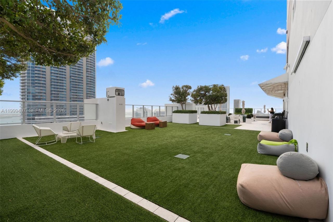 1010 Brickell Ave, Unit 1411, Miami, FL 33131 Photo