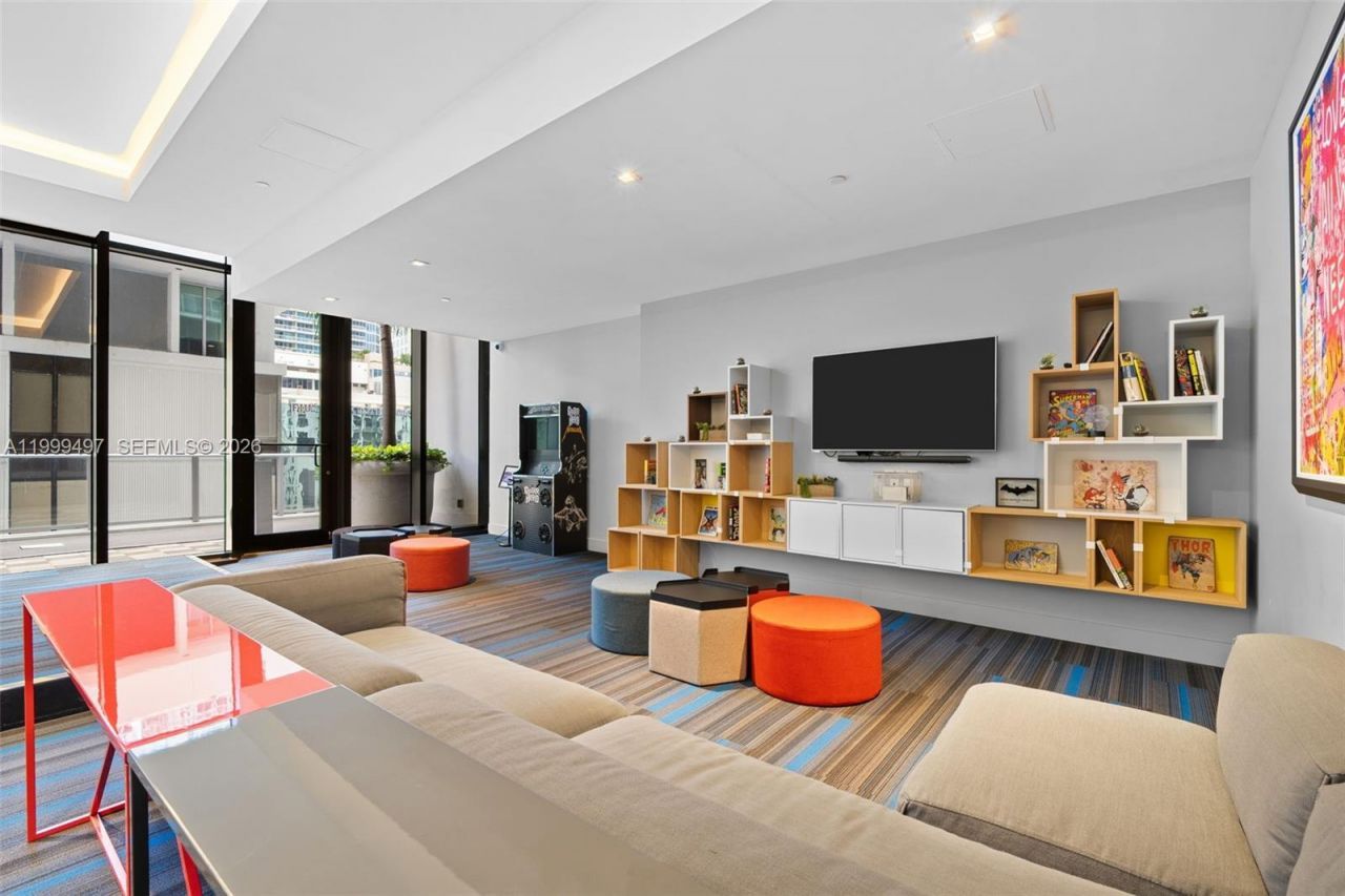 1010 Brickell Ave, Unit 1411, Miami, FL 33131 Photo