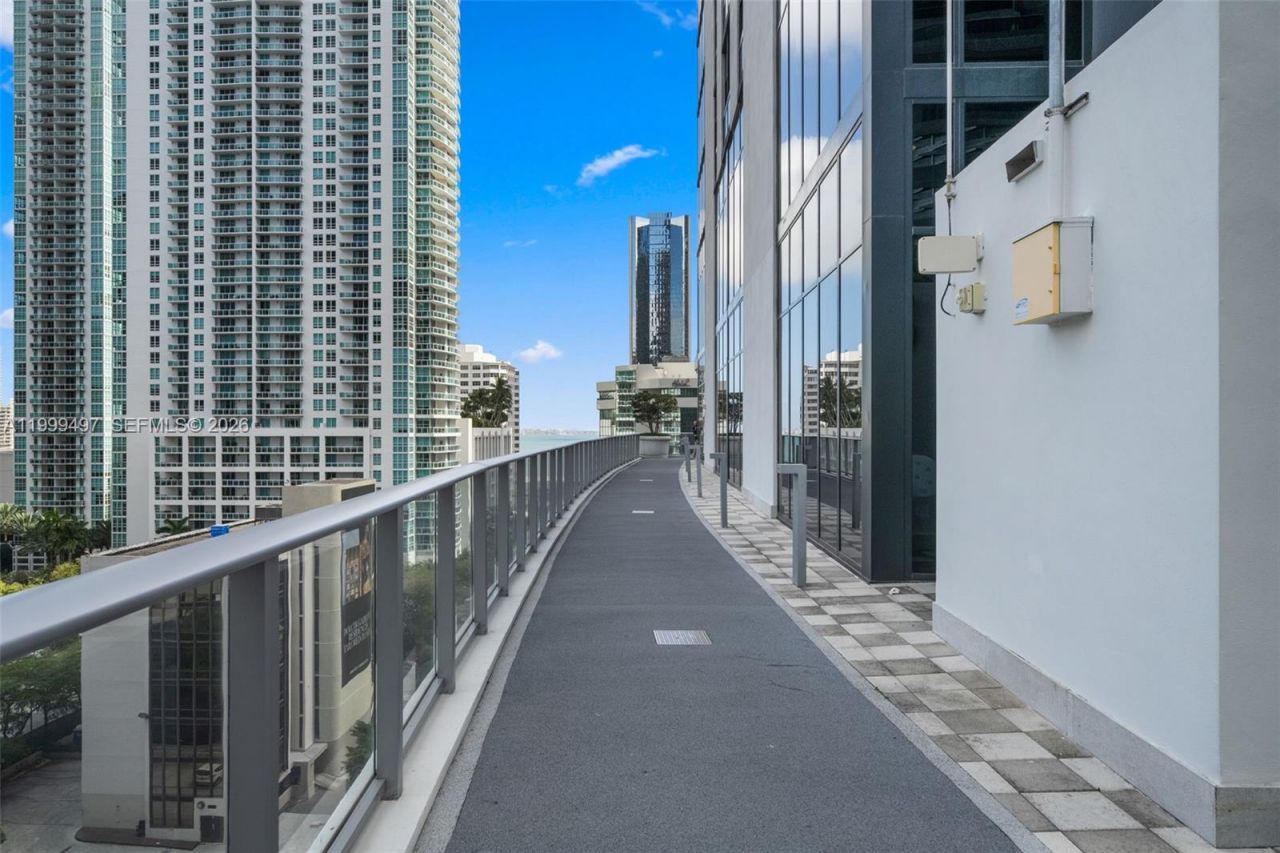 1010 Brickell Ave, Unit 1411, Miami, FL 33131 Photo