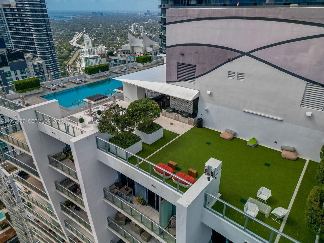 1010 Brickell Ave, Unit 1411, Miami, FL 33131 Photo