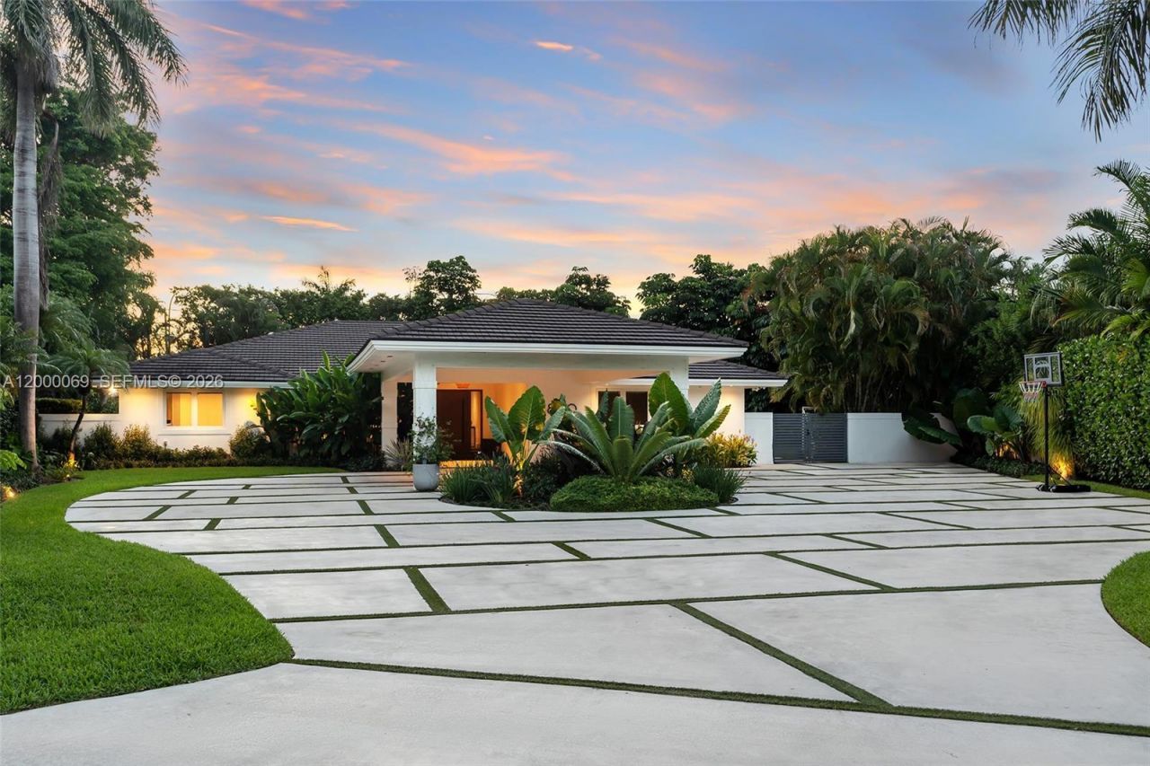 4800 Bay Point Rd, Miami, FL 33137 Photo