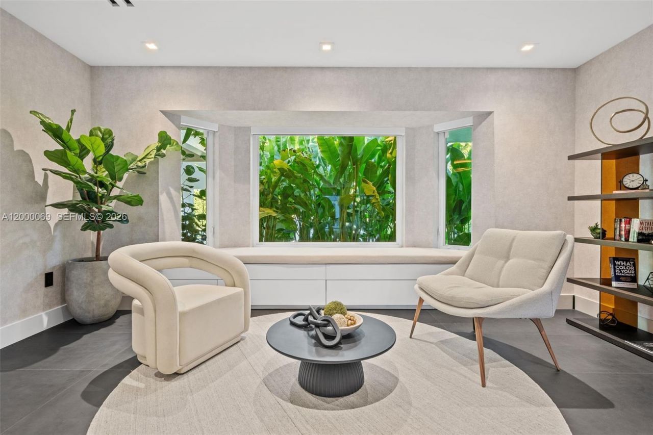 4800 Bay Point Rd, Miami, FL 33137 Photo