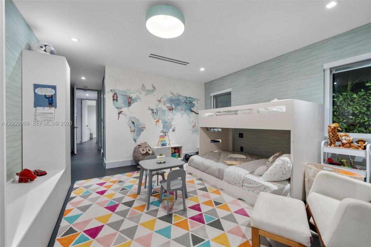 4800 Bay Point Rd, Miami, FL 33137 Photo