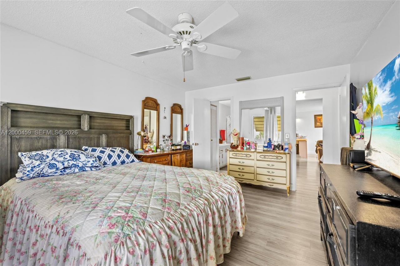 5839 La Pinata Blvd, Unit C-2, Greenacres, FL 33463 Photo