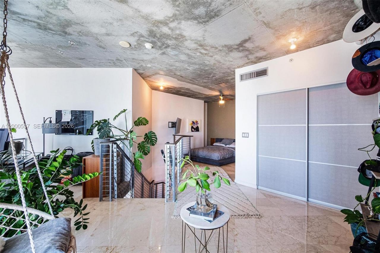 690 SW 1st Ct, Unit PHI26, Miami, FL 33130 Photo