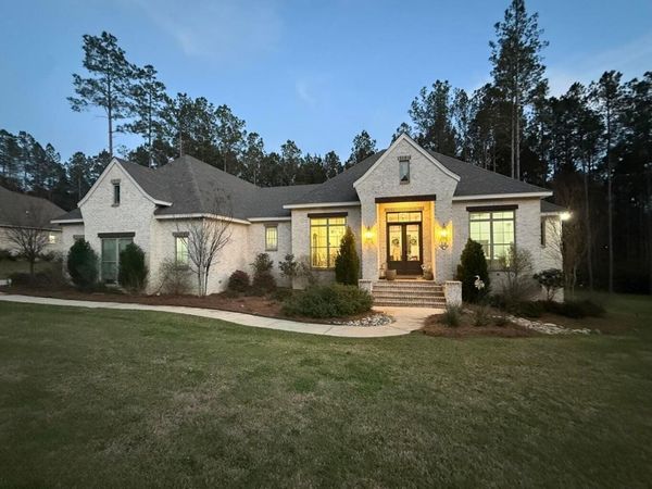 16 Manatee, Hattiesburg, MS 39402