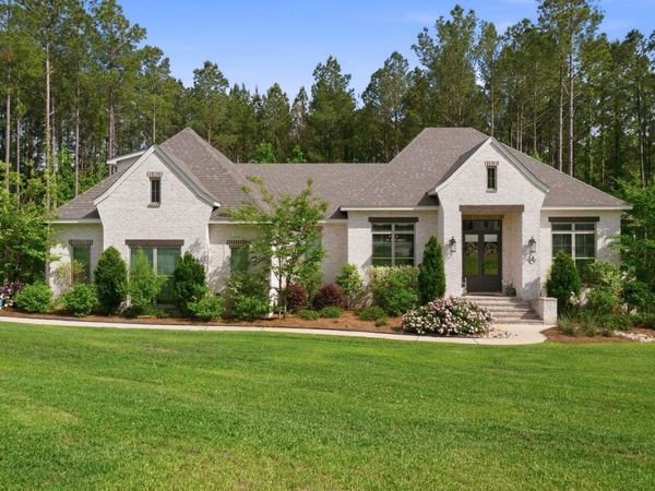 16 Manatee, Hattiesburg, MS 39402