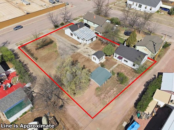 505 S 5TH ST, Hot Springs, SD 57747