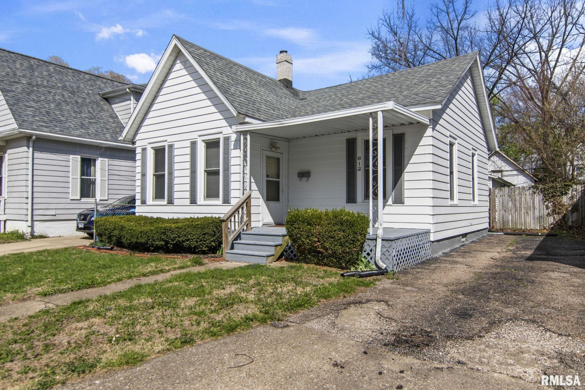 612 S English Avenue, Springfield, IL 62704 Main Photo