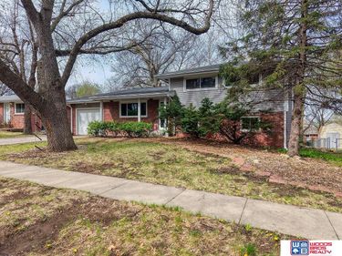 1001 Rosewood Drive , Lincoln, NE 68510