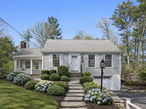 492 Delano Rd, Marion, MA 02738