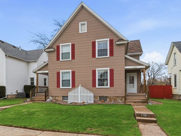 1719-1721 W 16th Street , Davenport, IA 52804