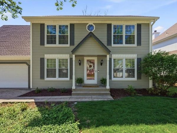 1376 E 154th Terrace, Olathe, KS 66062