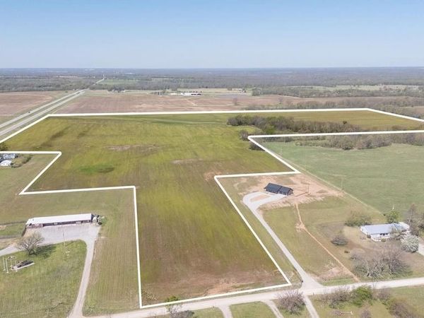 000 1200 Road, Nevada, MO 64772