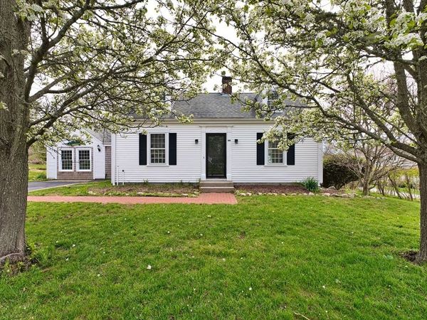 86 Shipyard Ln, Dartmouth, MA 02748