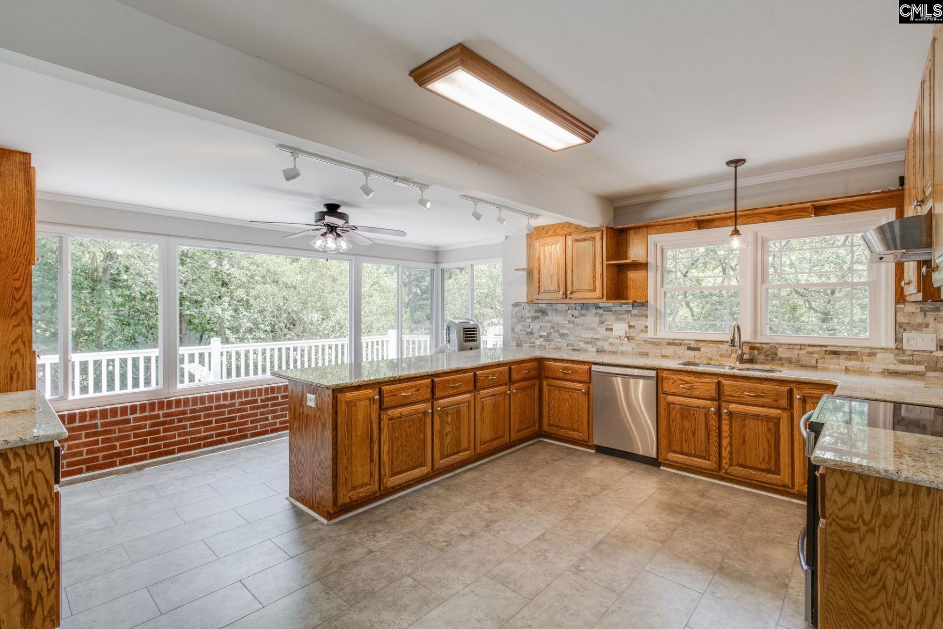 2202 Elkridge Drive  Photo 10