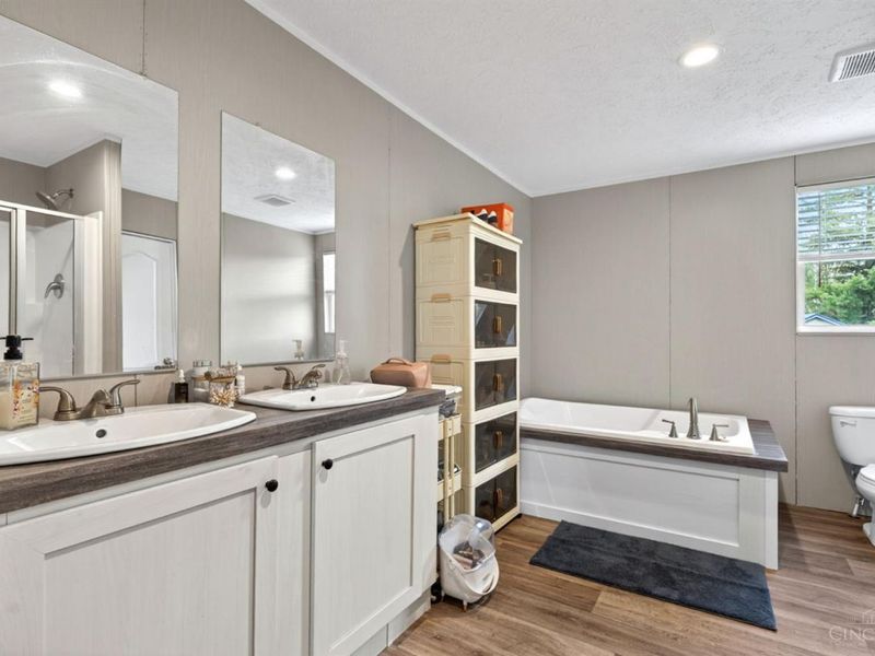 6964 Goshen Road, Goshen Twp, OH 45122 Photo 24