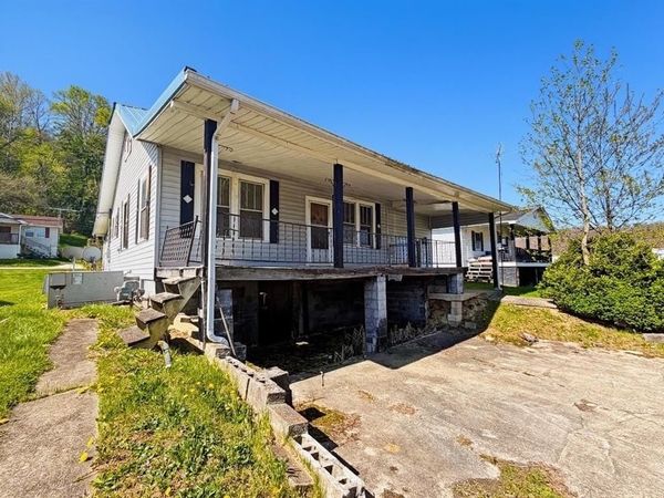 407 Sycamore Street, Greenup, KY 41144