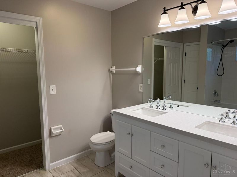 7990 Tara Drive, West Chester, OH 45069 Photo 10