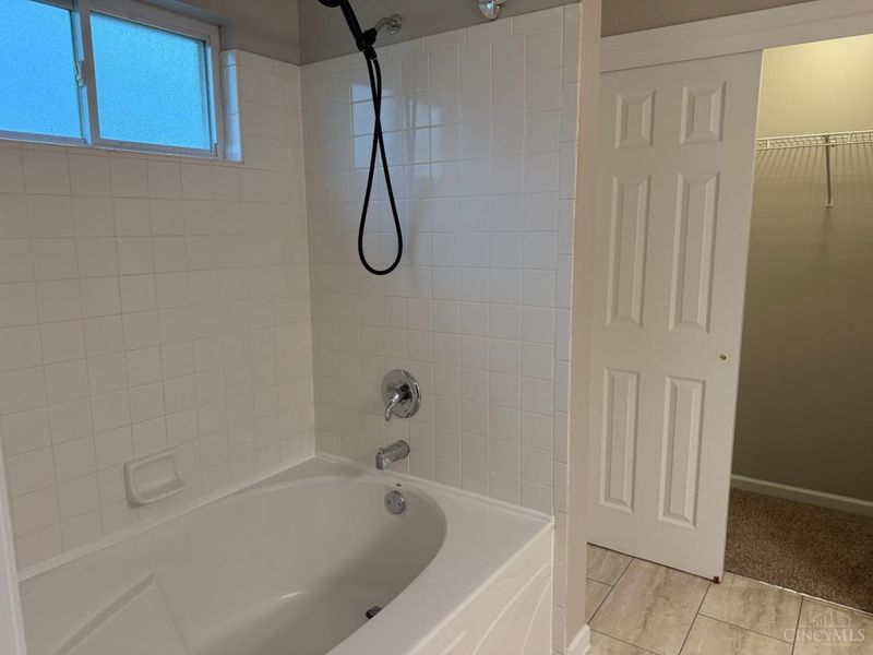 7990 Tara Drive, West Chester, OH 45069 Photo 11