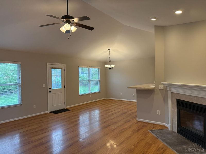 7990 Tara Drive, West Chester, OH 45069 Photo 3