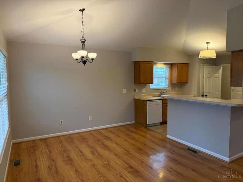 7990 Tara Drive, West Chester, OH 45069 Photo 6