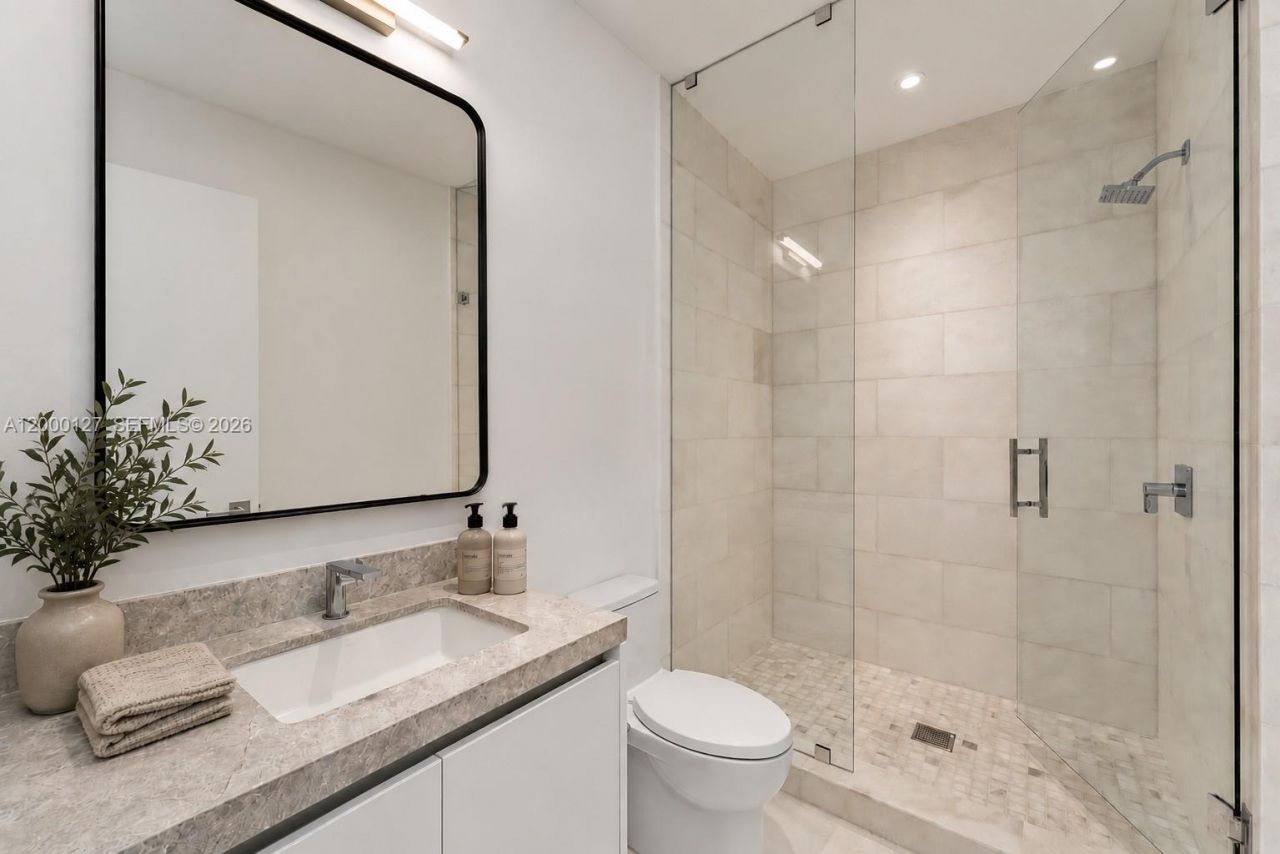 175 SE 25th Road, Unit 3602, Miami, FL 33129 Photo
