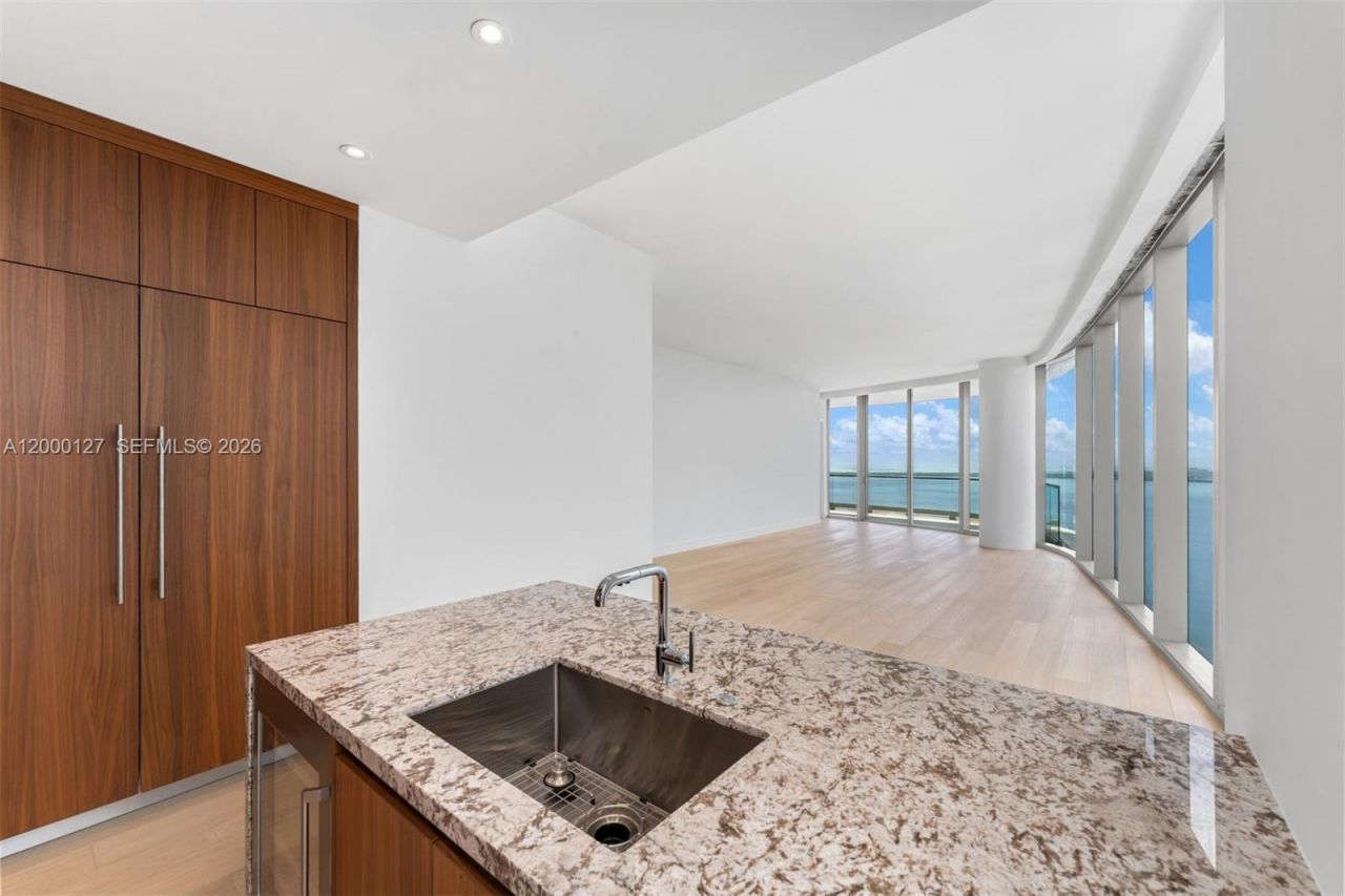 175 SE 25th Road , Unit 3602, Miami, FL 33129 Photo