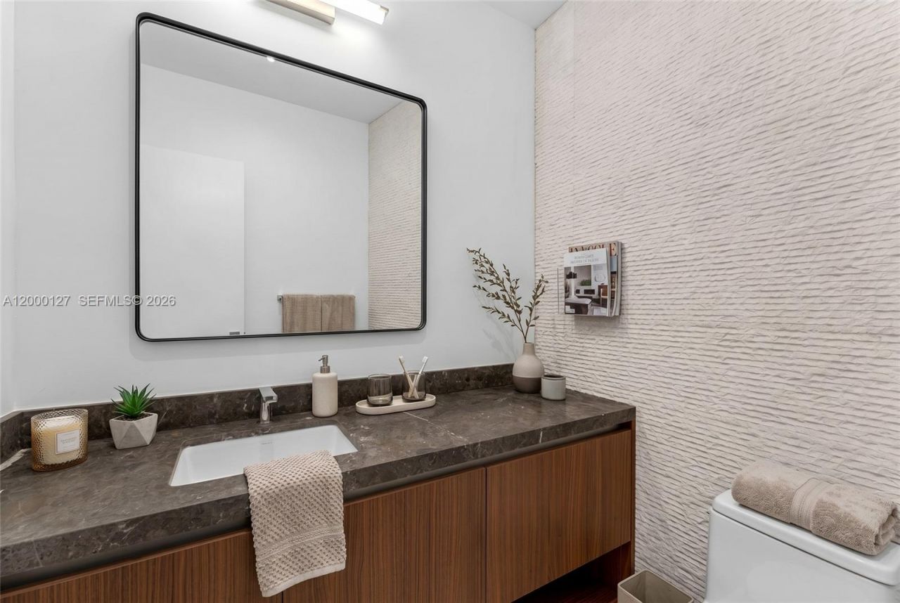 175 SE 25th Road, Unit 3602, Miami, FL 33129 Photo