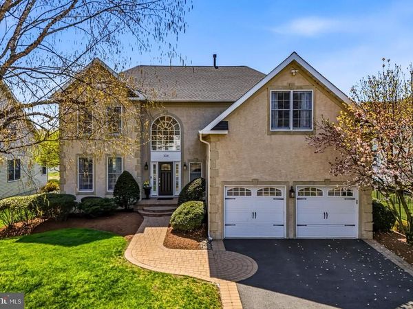 304 LAUREL CREEK BOULEVARD , MOORESTOWN, NJ 08057