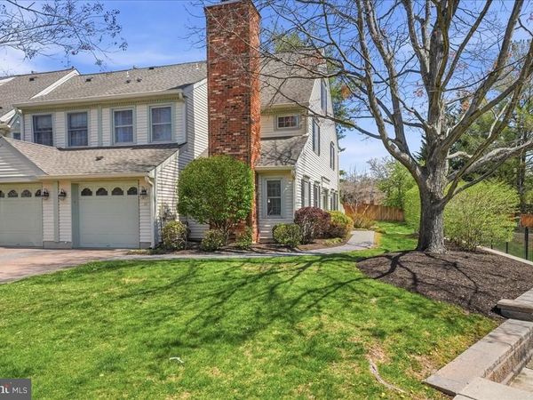 20 FAIR ACRES COURT, PRINCETON, NJ 08540