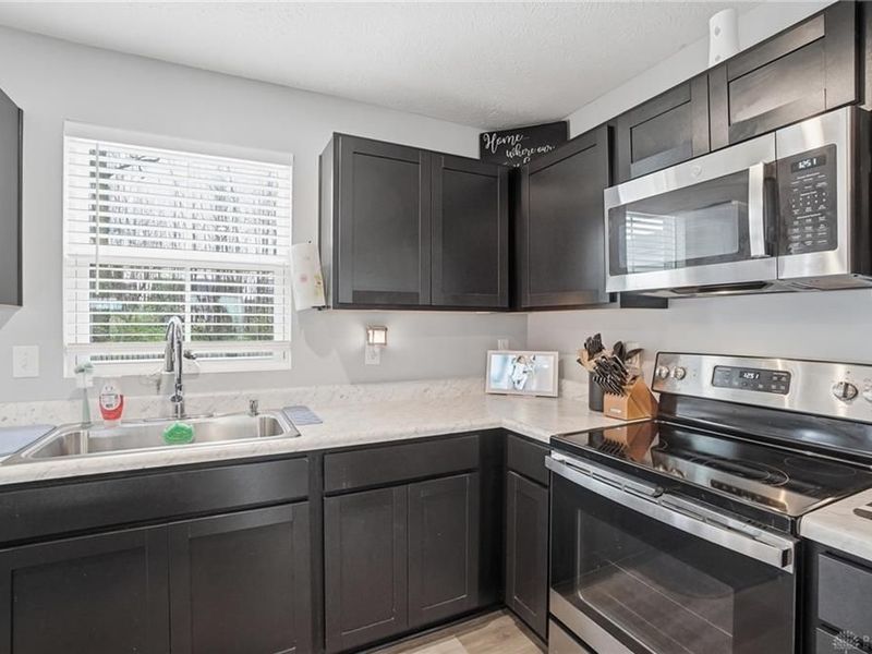 207 Chesapeake Circle, Springfield Township, OH 45505 Photo 12