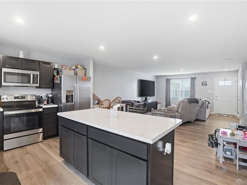 207 Chesapeake Circle, Springfield Township, OH 45505 Photo 14