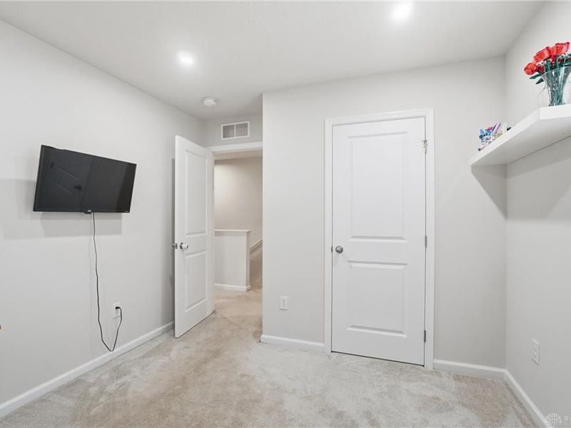 207 Chesapeake Circle, Springfield Township, OH 45505 Photo 25