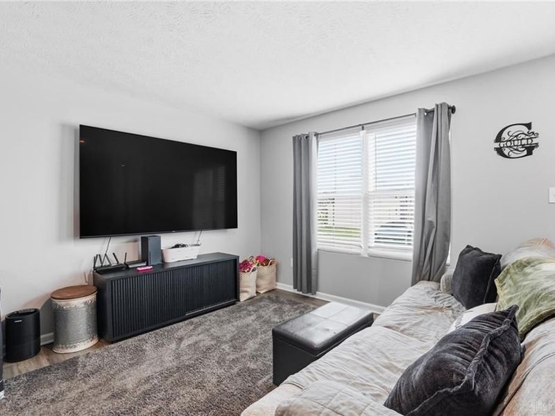 207 Chesapeake Circle, Springfield Township, OH 45505 Photo 5