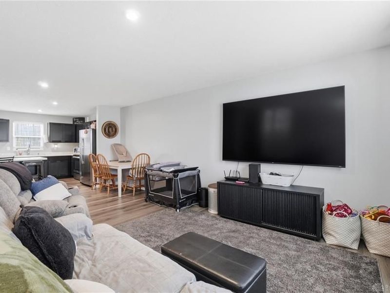 207 Chesapeake Circle, Springfield Township, OH 45505 Photo 6