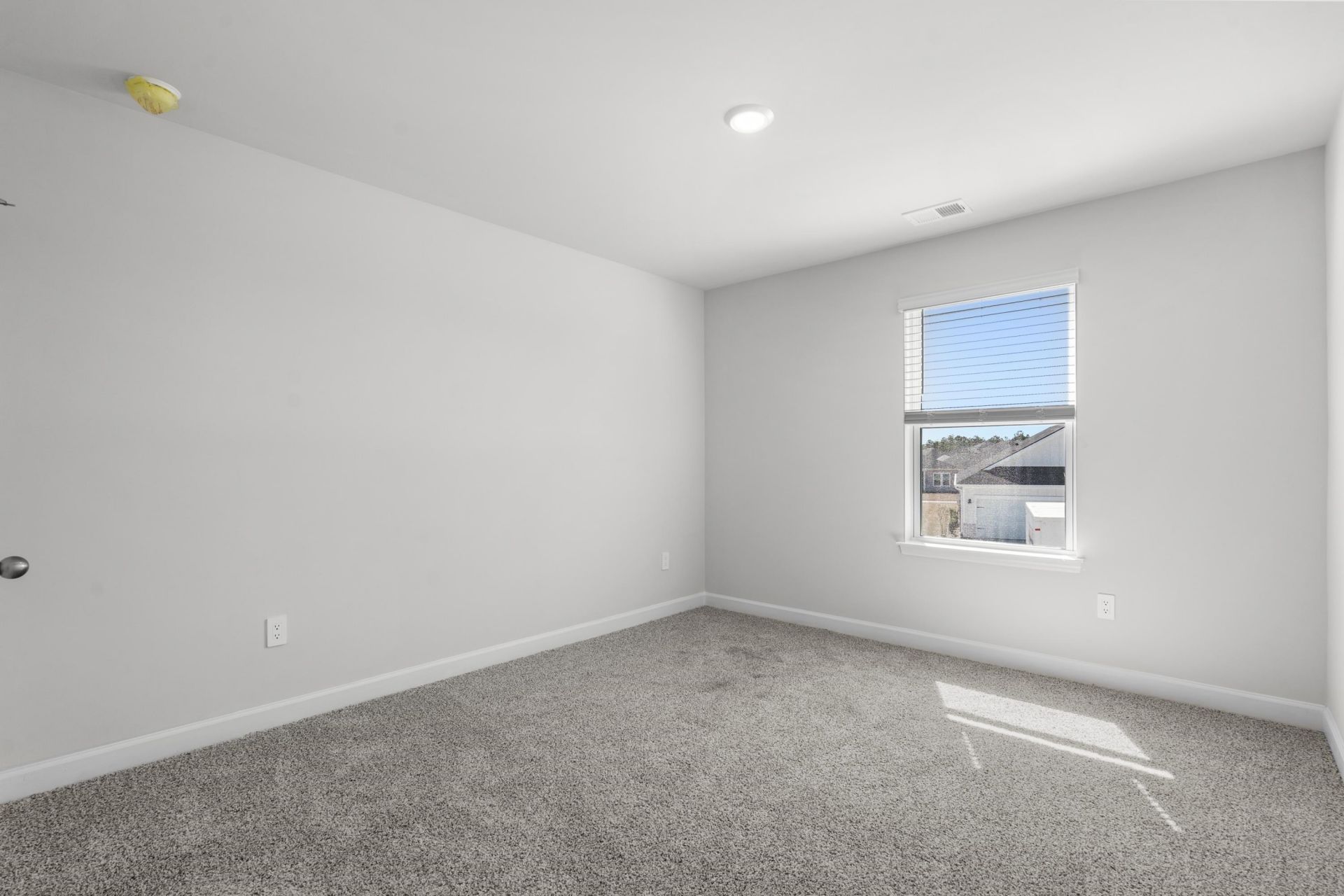 8222 Essence Dr. Photo 30