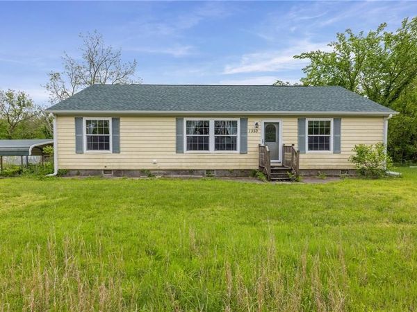 1350 Osborne Road, Pomona, KS 66076