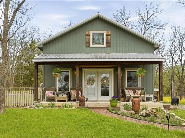 57 Shadow Lane, Linn Valley, KS 66040